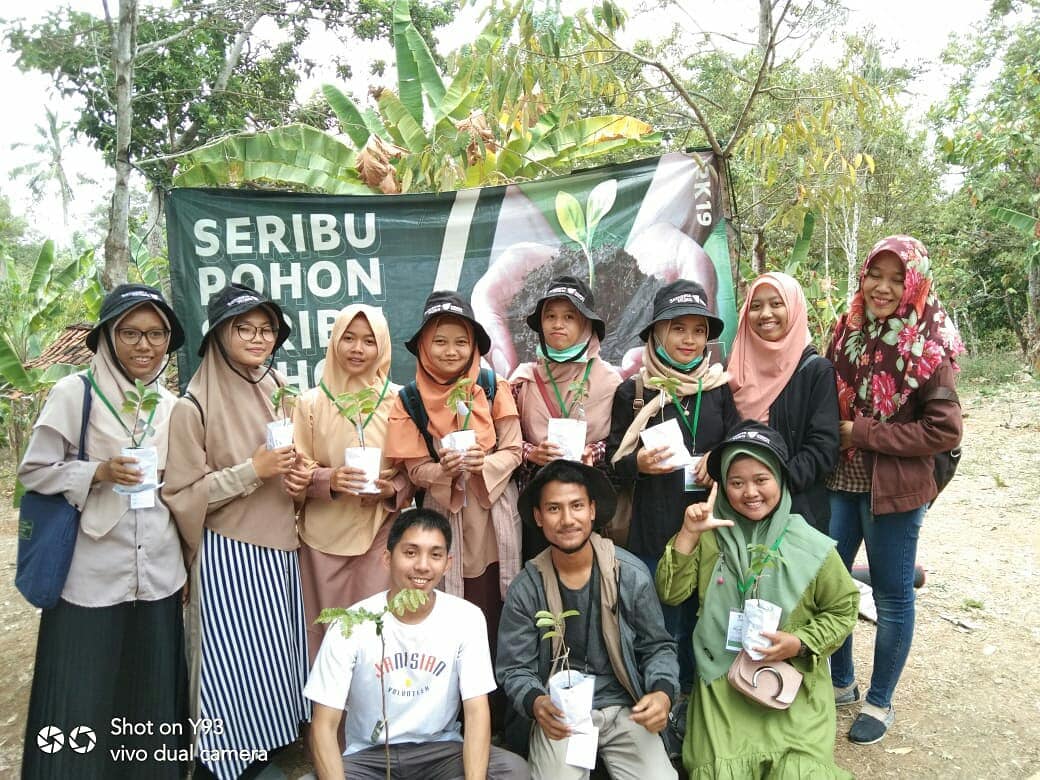 Tanam Seribu Pohon